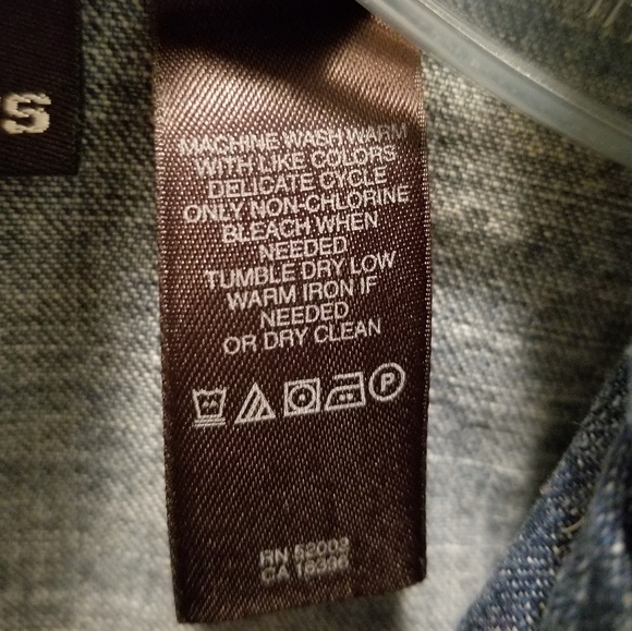 DKNY Jeans Medium Wash Jean Jacket - Picture 5 of 5